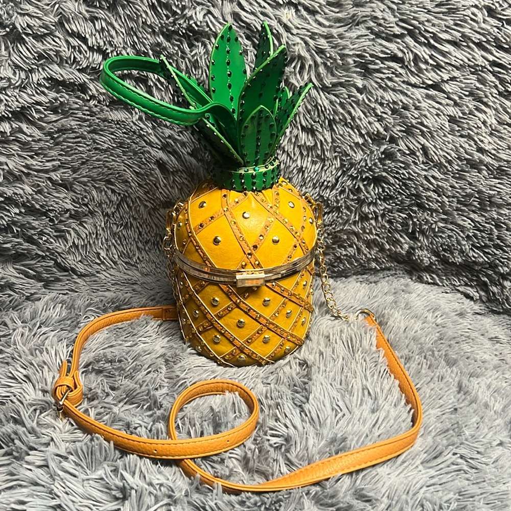 🍍Pineapple Leather rhinestone Crossbody Bag 🍍🍍NEW